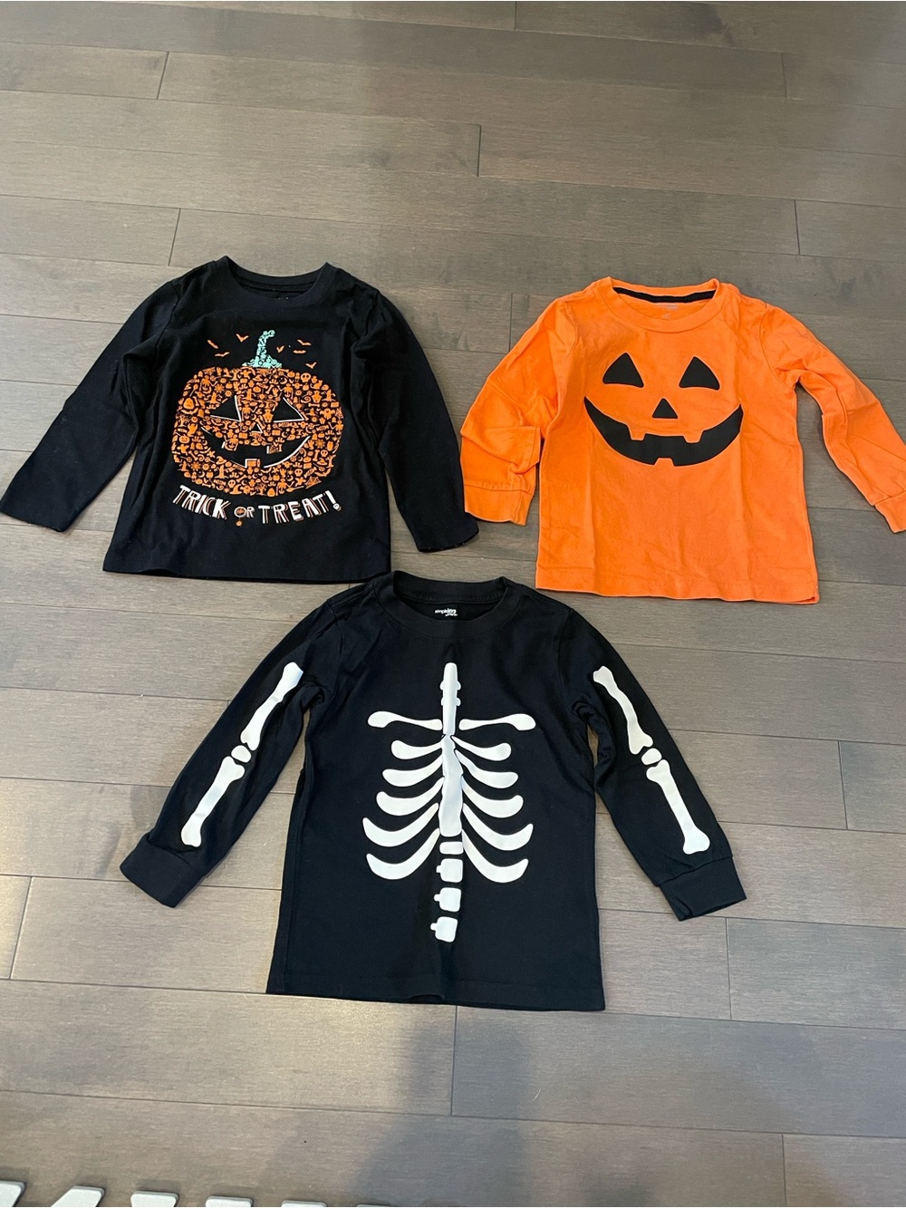 Kids Halloween shirt set or lot